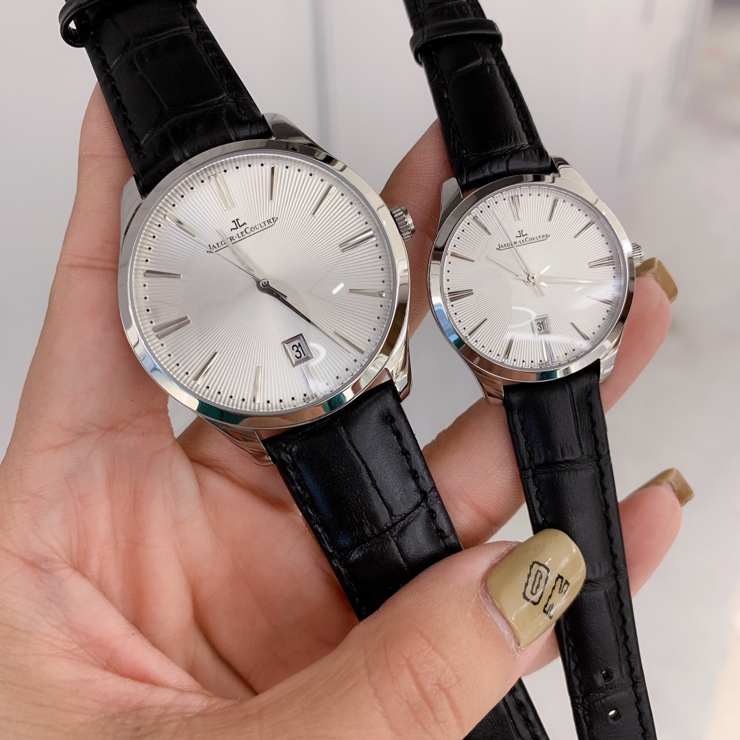 Jaeger.le Couldre Classic Watch: Super-Thin Stone Couple Surfaces, Glass Lenses, 316 Steel, Gold Accents