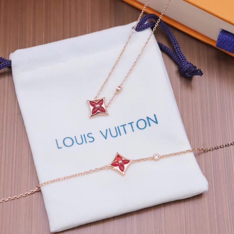 NO:360983,LV Chinese red rose gold material is very beautiful, Lv necklace, louis vuitton, necklace19860909LV中国红 玫金材质 好看死了,Lv项链,louis vuitton,necklace,Jewelry