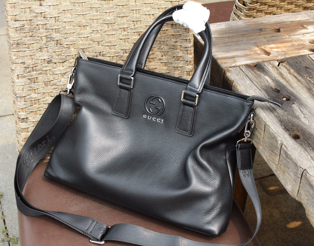 P、型号：33246-5。gucci里外都是顶级原版皮，顶级进口原厂皮（意大利进口自然纹路）超高清压印l
