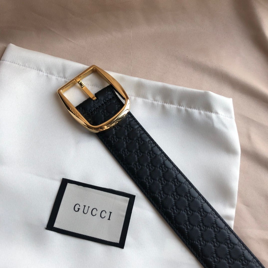 Gucci 古奇 GG cuero estampado/grano de limón hebilla de aguja, llamativo para otoño e invierno, cinturón de 4 cm