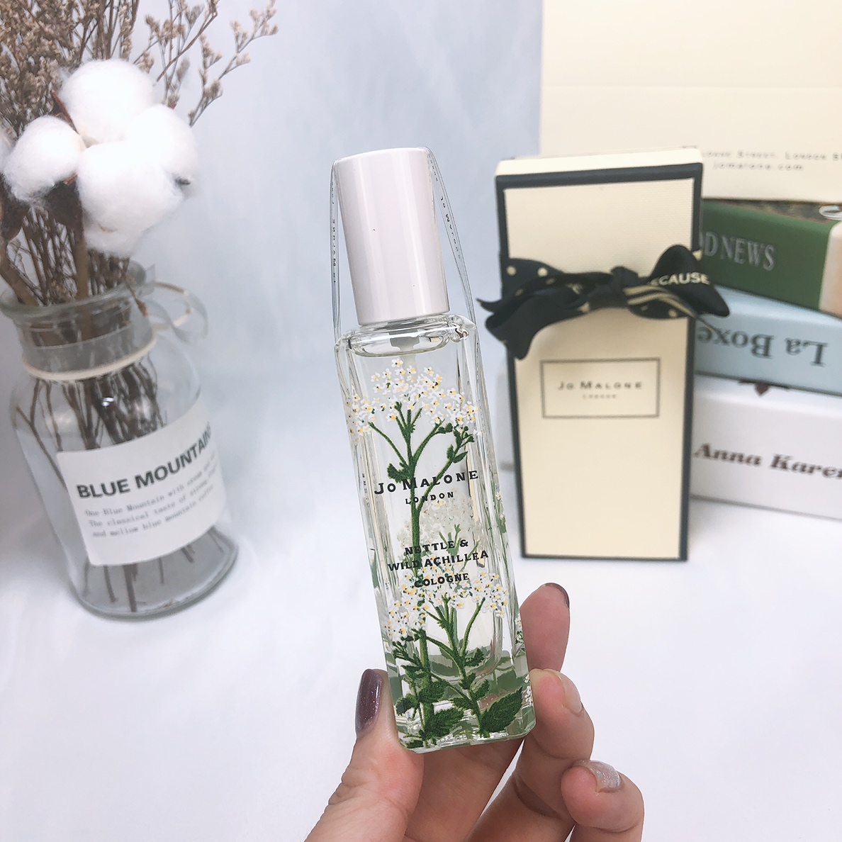 1570977692 1798537277 1