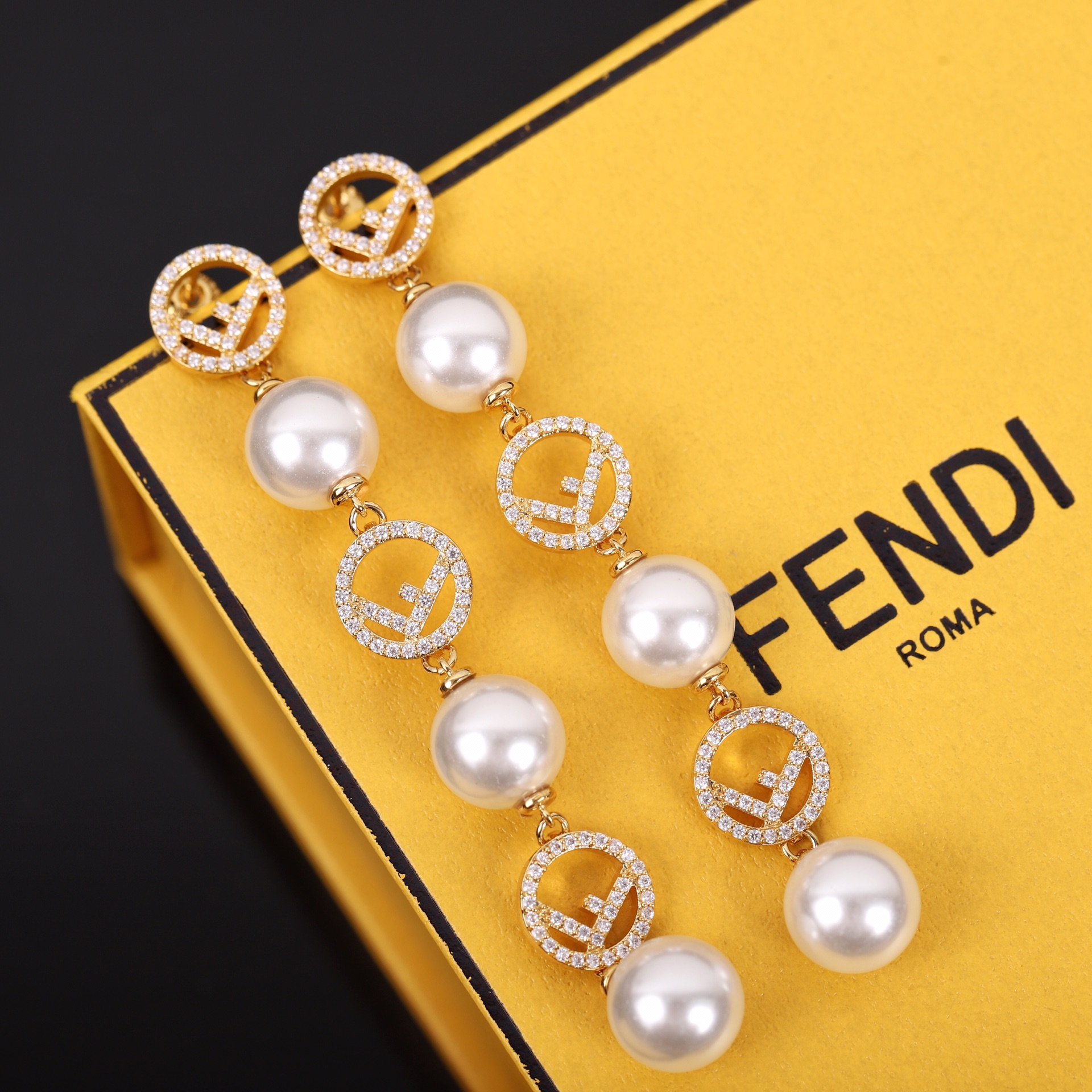 [Fendi Jewelry]