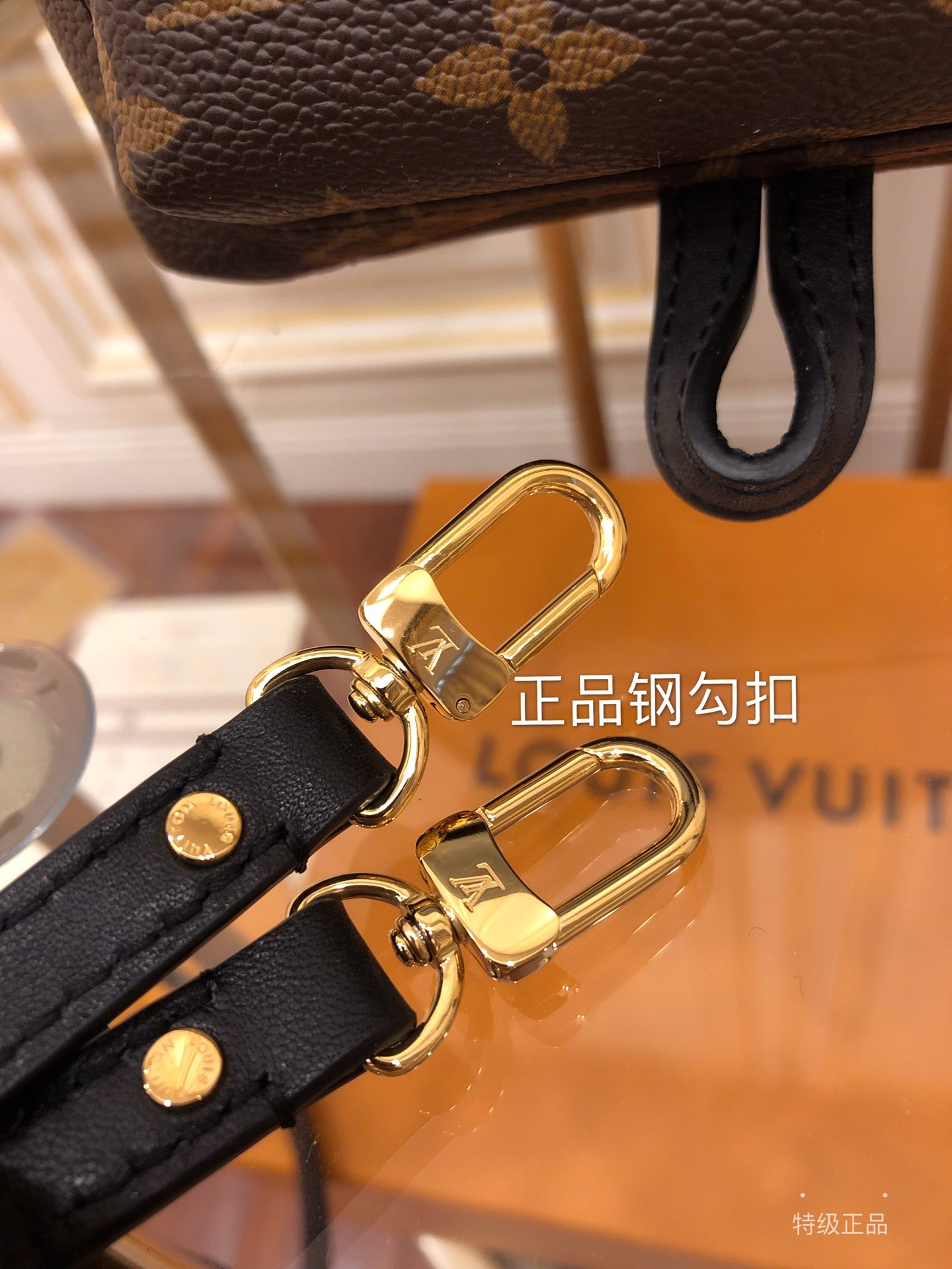 루이비통 M41562 가죽 가방 상세 이미지 5