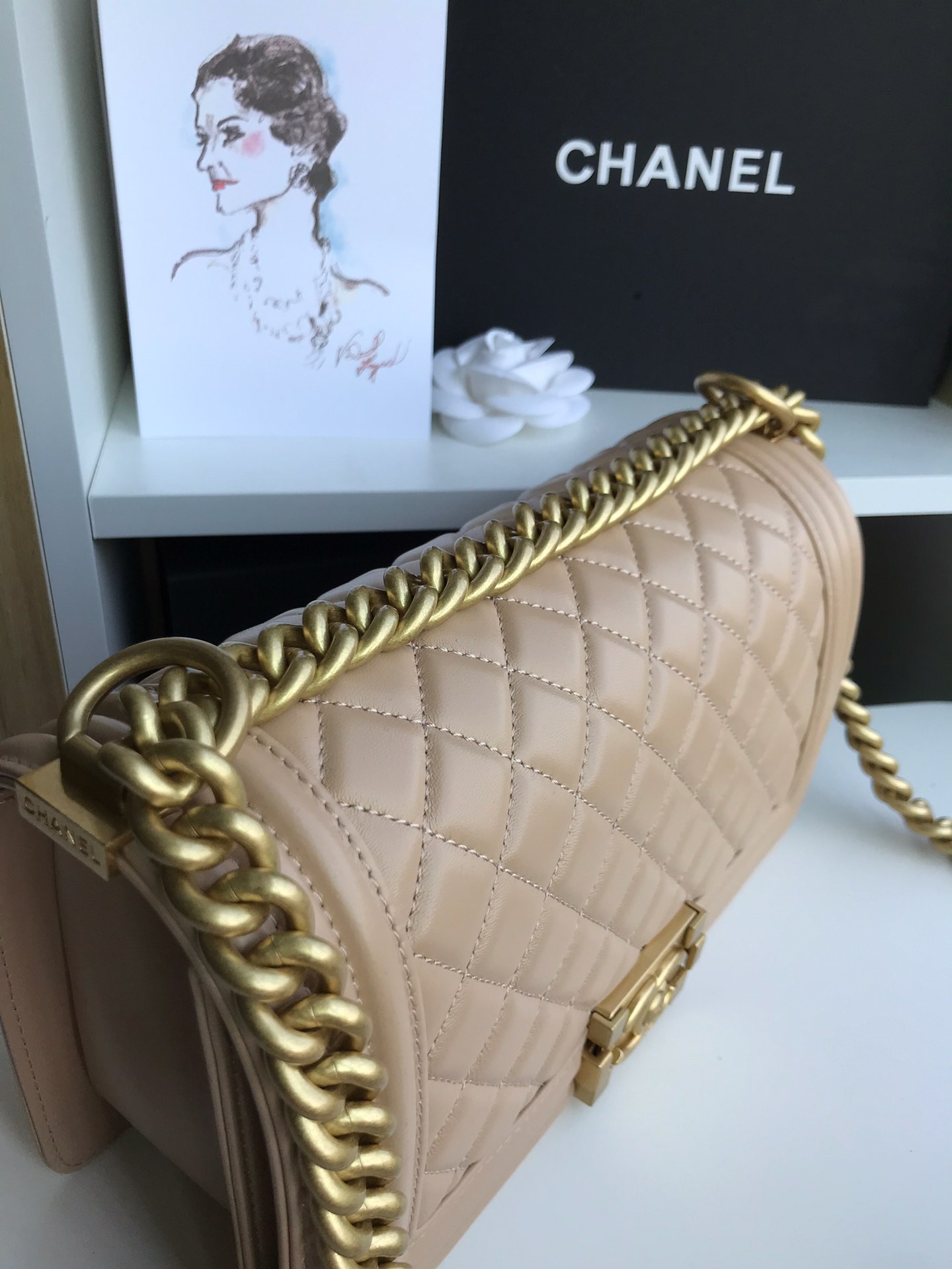 Chanel香奈儿67086原单羊皮闪亮登场！非常靓丽非常豪华的感觉！潮流前线的主细节非常得到位！五金最