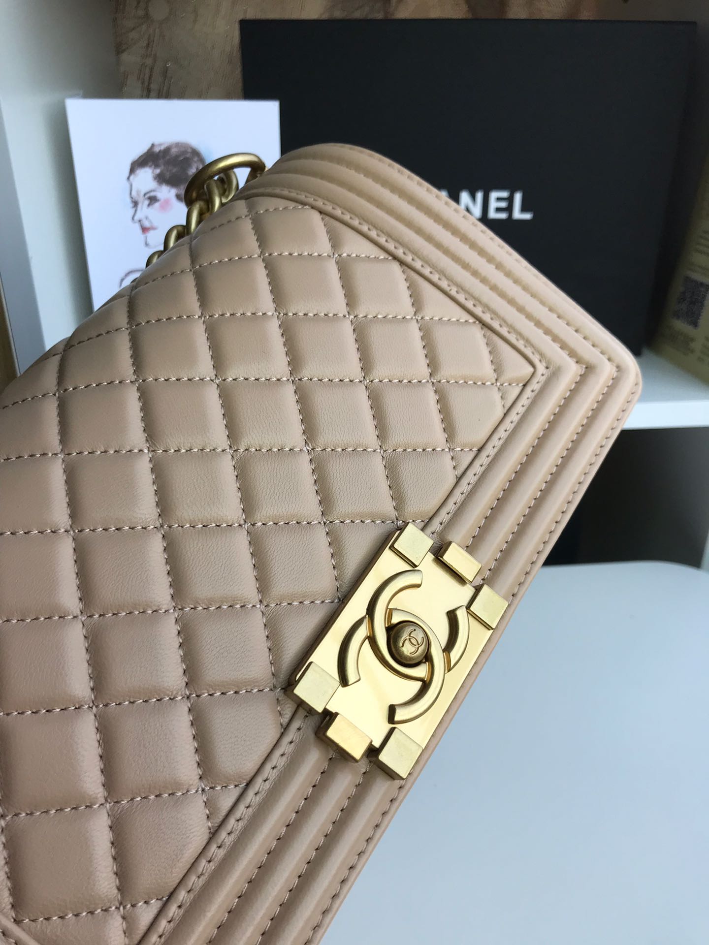 Chanel香奈儿67086原单羊皮闪亮登场！非常靓丽非常豪华的感觉！潮流前线的主细节非常得到位！五金最