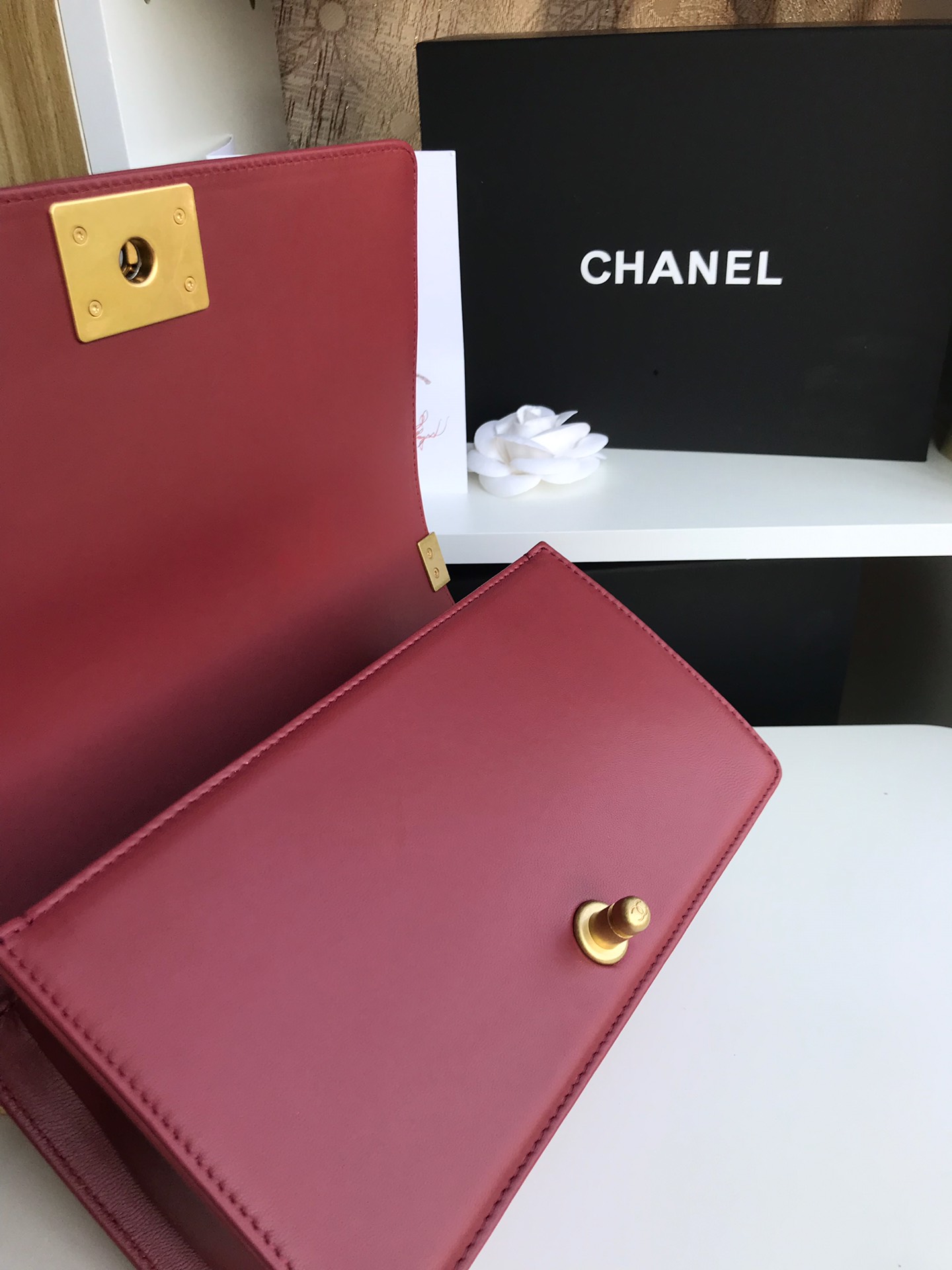 Chanel香奈儿67086Ｖ格原单羊皮闪亮登场！非常靓丽非常豪华的感觉！潮流前线的主细节非常得到位！五