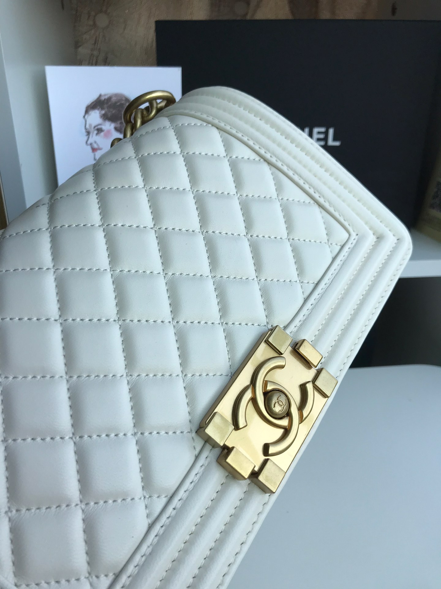 Chanel香奈儿67086Ｖ格原单羊皮闪亮登场！非常靓丽非常豪华的感觉！潮流前线的主细节非常得到位！五