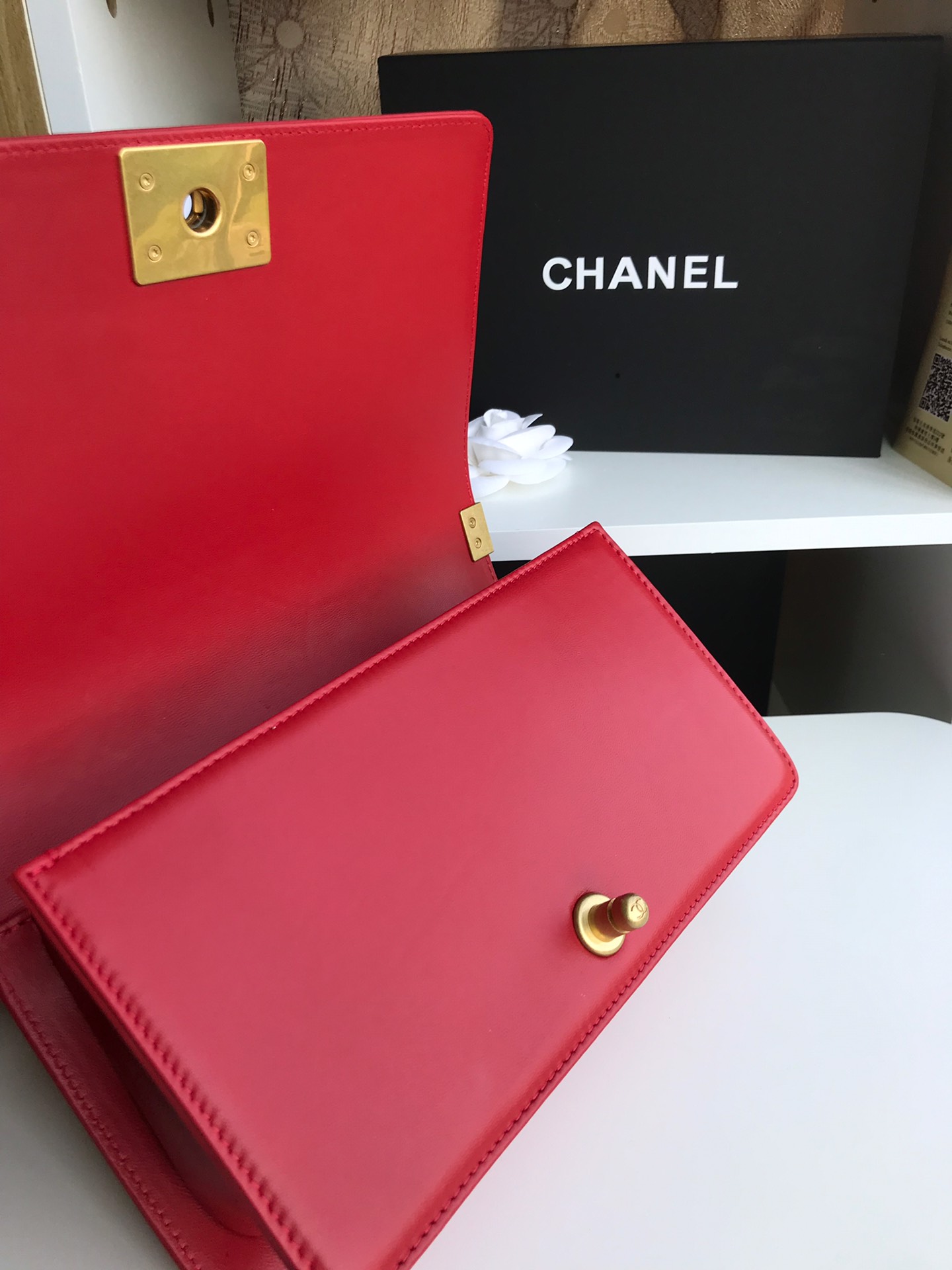Chanel香奈儿67086Ｖ格原单羊皮闪亮登场！非常靓丽非常豪华的感觉！潮流前线的主细节非常得到位！五