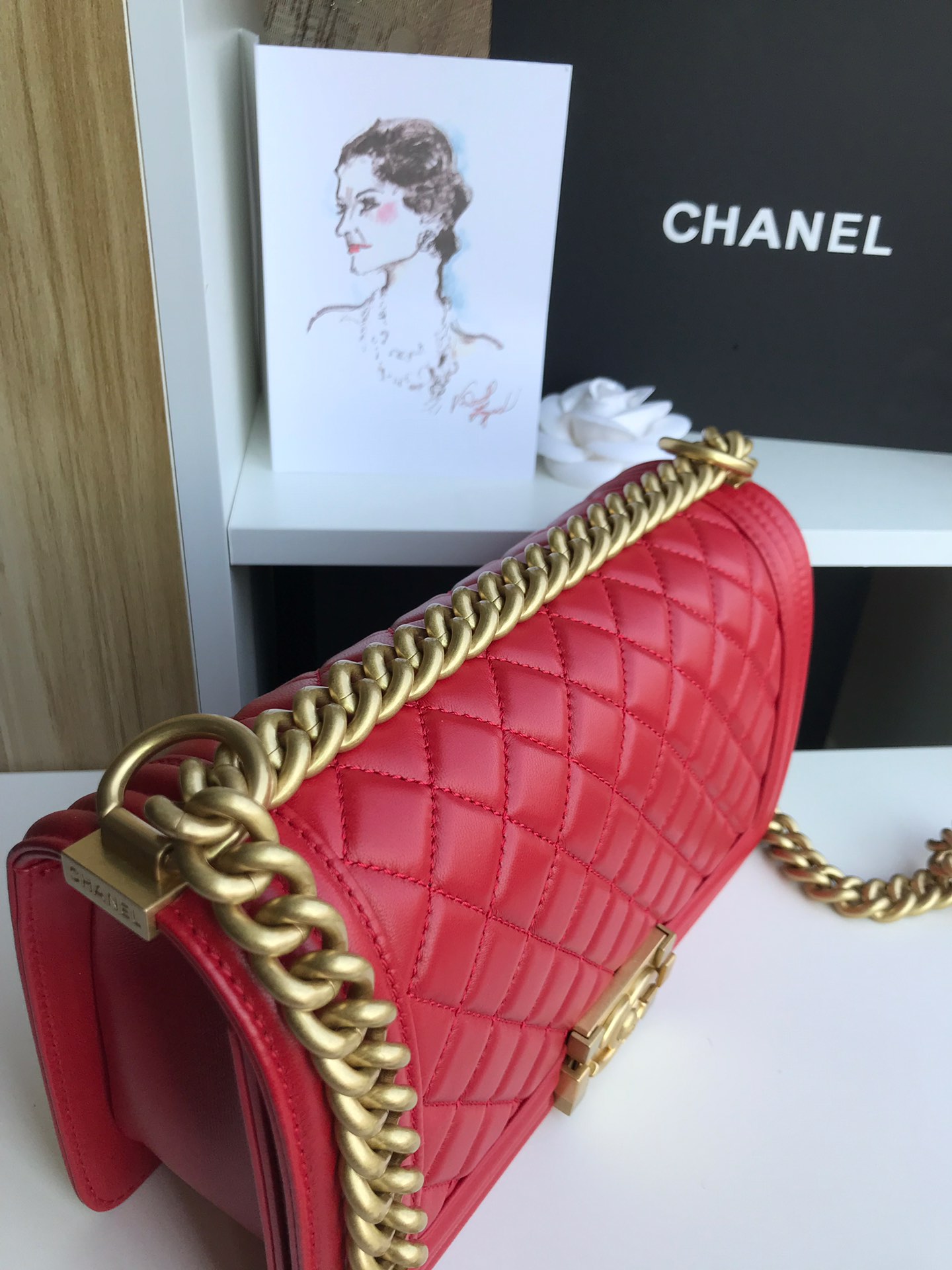 Chanel香奈儿67086Ｖ格原单羊皮闪亮登场！非常靓丽非常豪华的感觉！潮流前线的主细节非常得到位！五