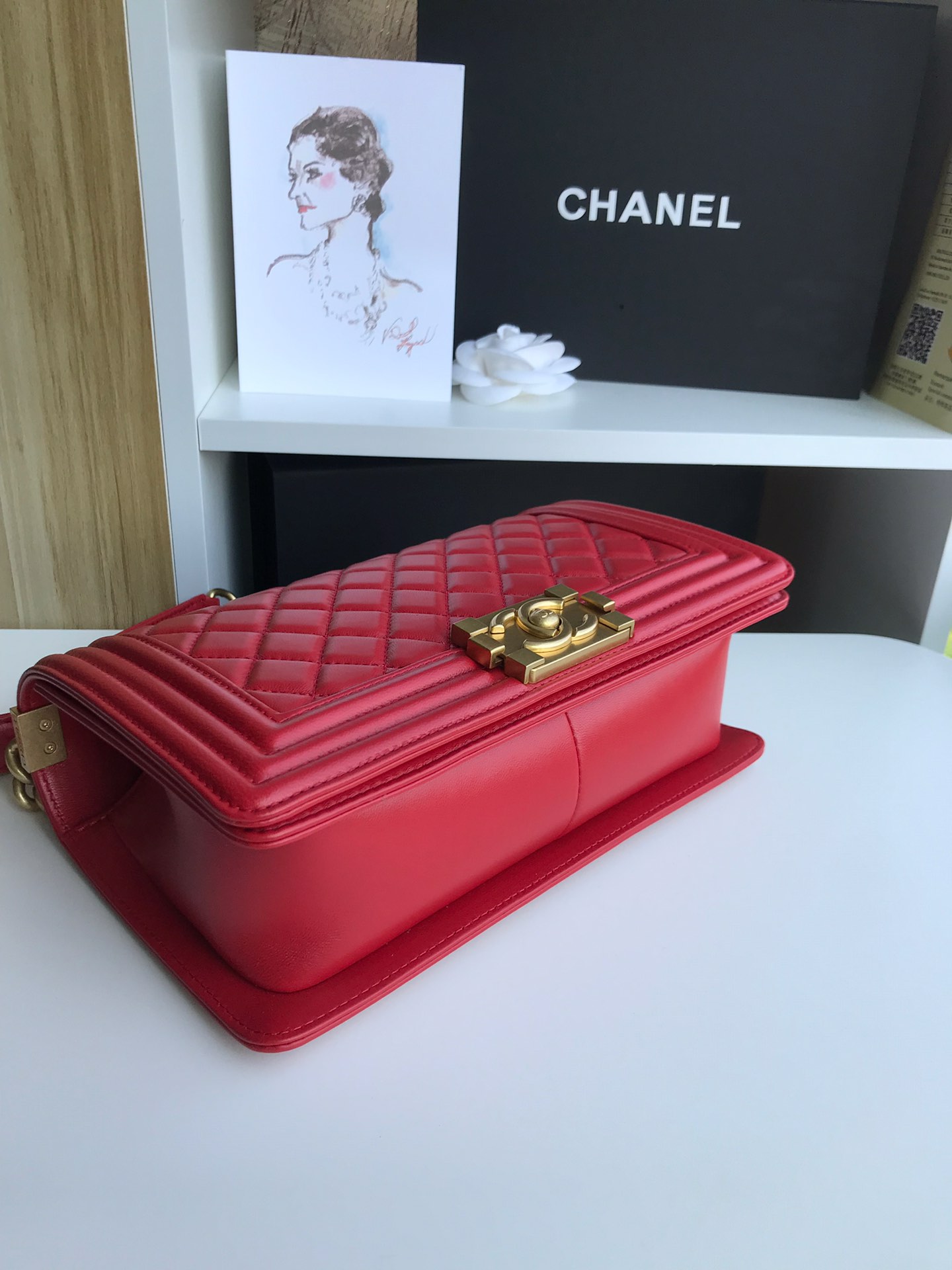 Chanel香奈儿67086Ｖ格原单羊皮闪亮登场！非常靓丽非常豪华的感觉！潮流前线的主细节非常得到位！五