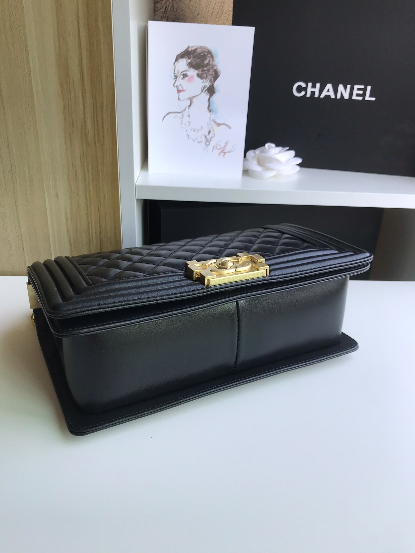 Chanel香奈儿67086原单羊皮闪亮登场！非常靓丽非常豪华的感觉！潮流前线的主细节非常得到位！五金最
