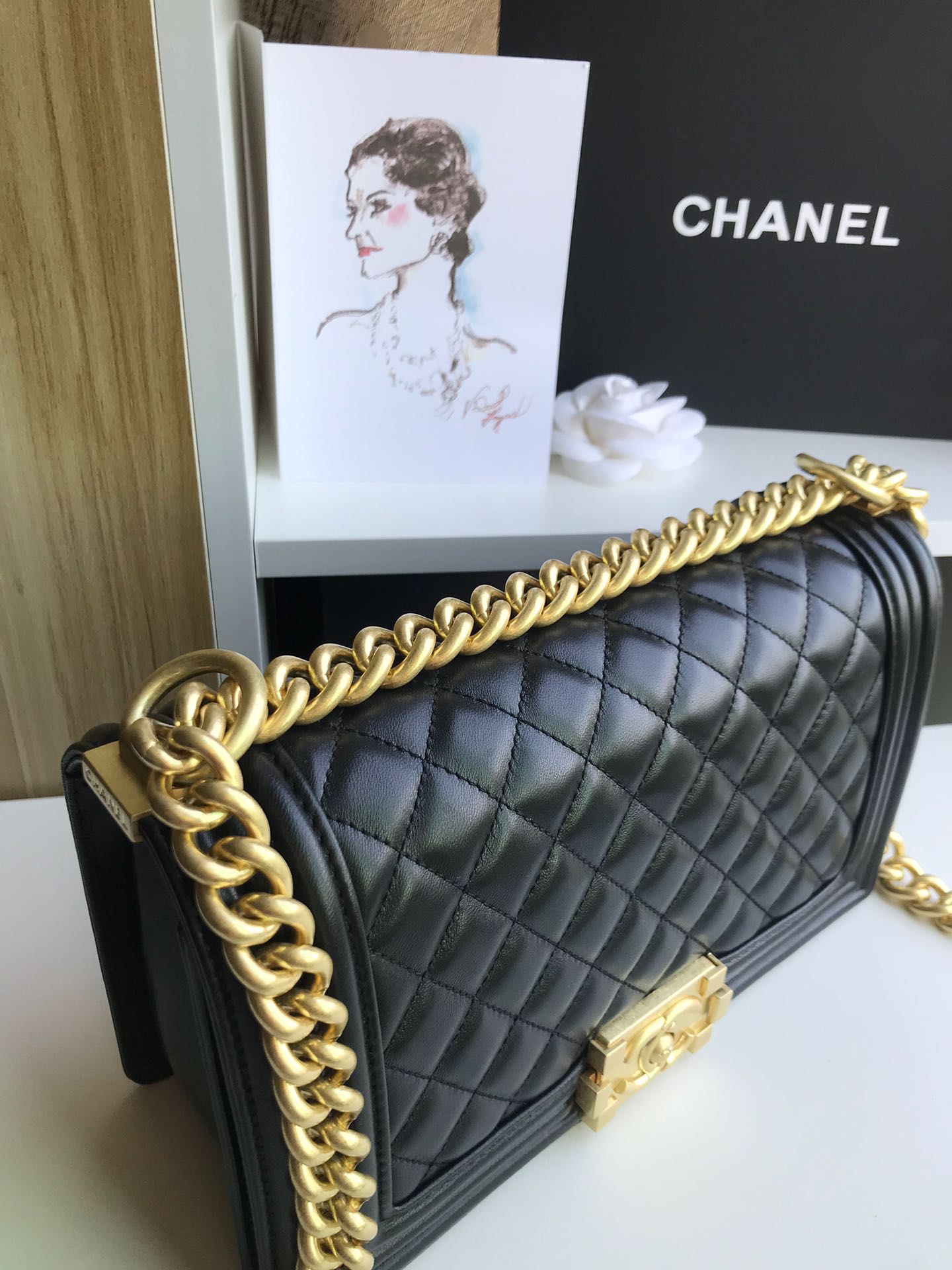 Chanel香奈儿67086原单羊皮闪亮登场！非常靓丽非常豪华的感觉！潮流前线的主细节非常得到位！五金最