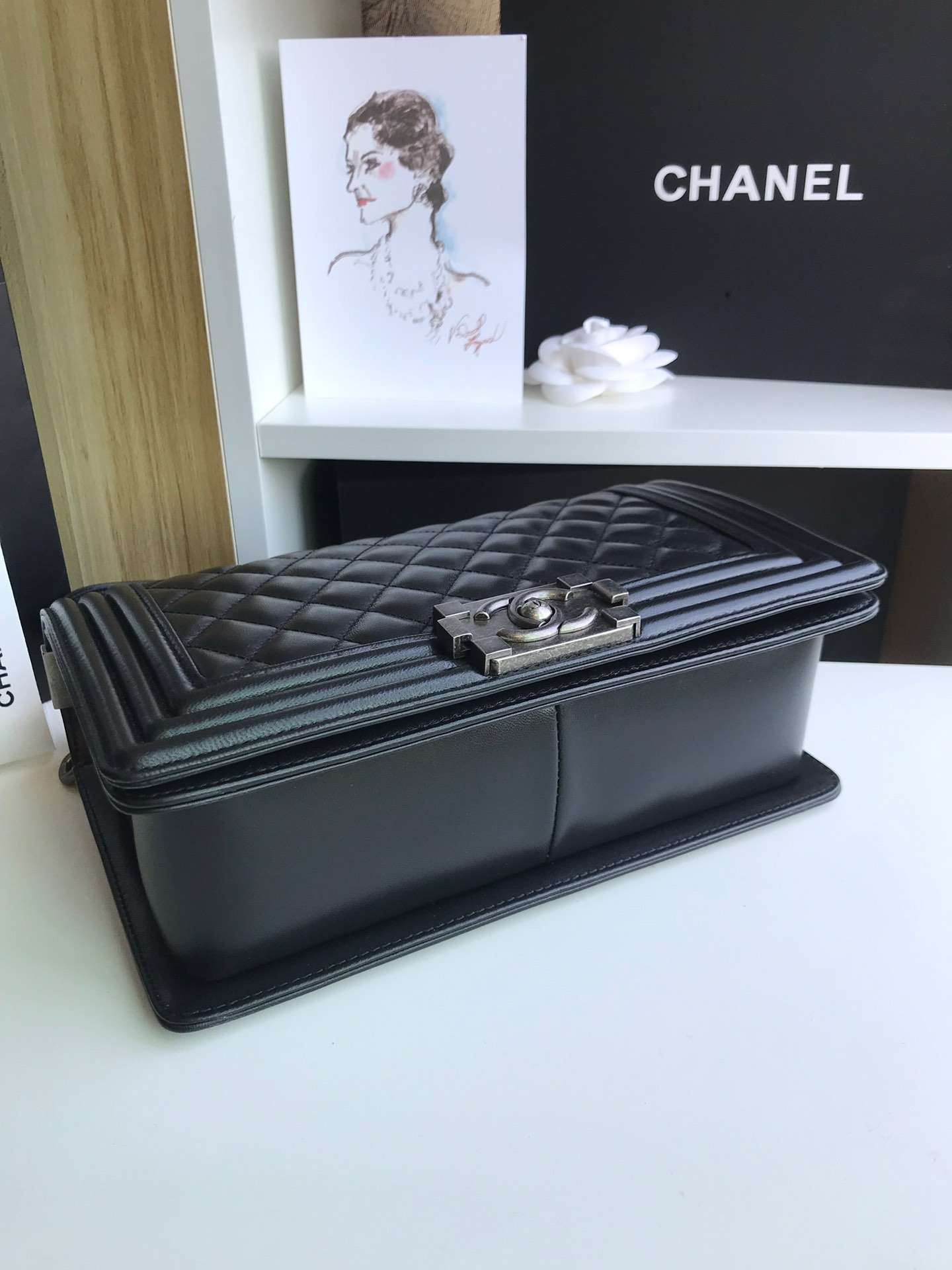 Chanel香奈儿67086原单羊皮闪亮登场！非常靓丽非常豪华的感觉！潮流前线的主细节非常得到位！五金最