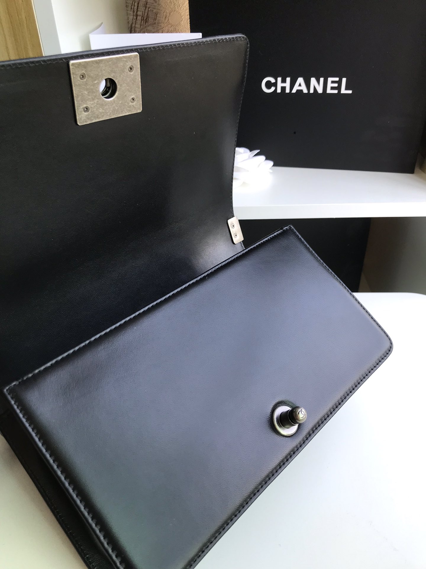 Chanel香奈儿67086原单羊皮闪亮登场！非常靓丽非常豪华的感觉！潮流前线的主细节非常得到位！五金最
