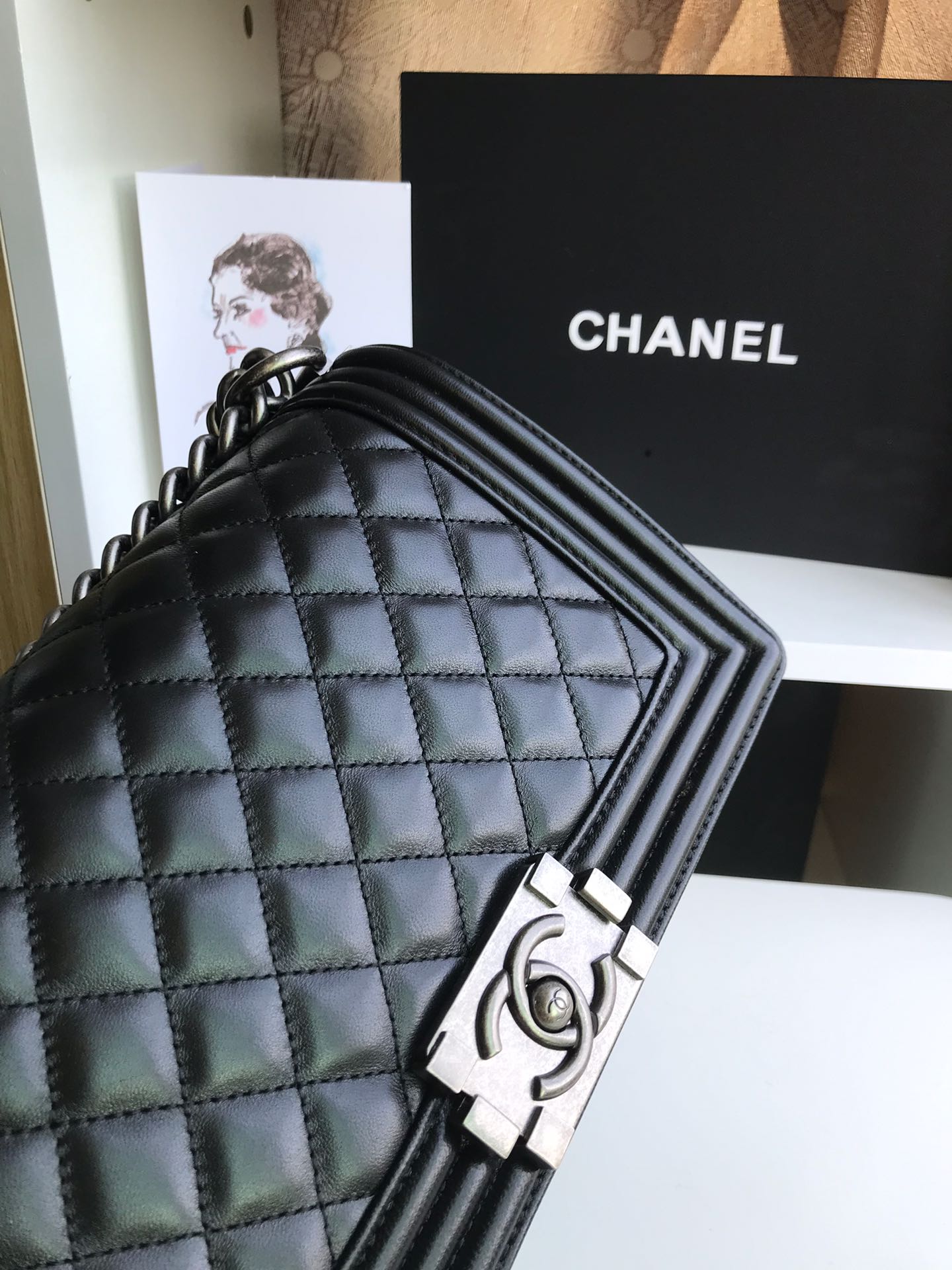 Chanel香奈儿67086原单羊皮闪亮登场！非常靓丽非常豪华的感觉！潮流前线的主细节非常得到位！五金最