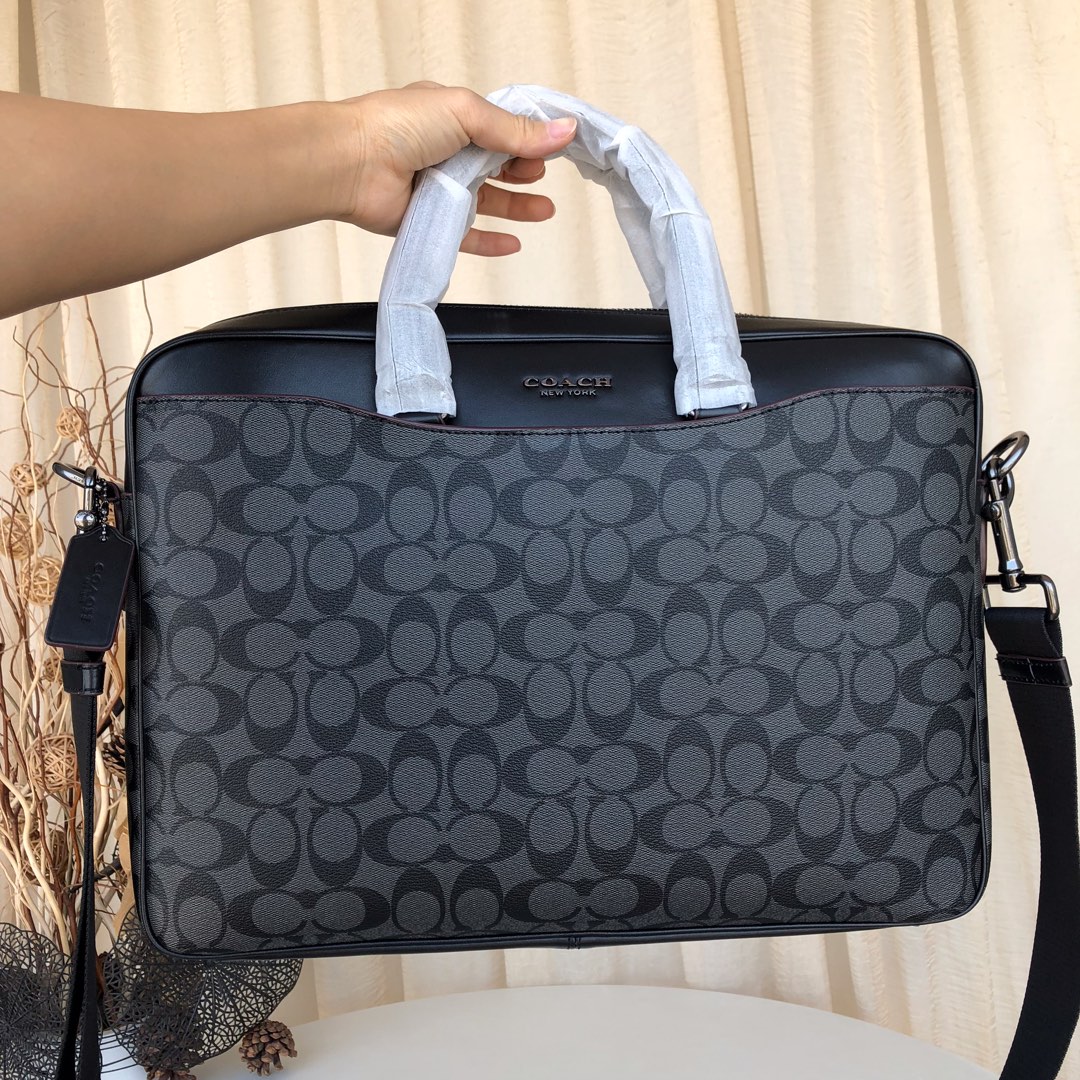 Coach C家 F73420新款男士公文包，pvc配头层牛皮，手提单肩斜挎公事包，尺寸：38*28*5cm