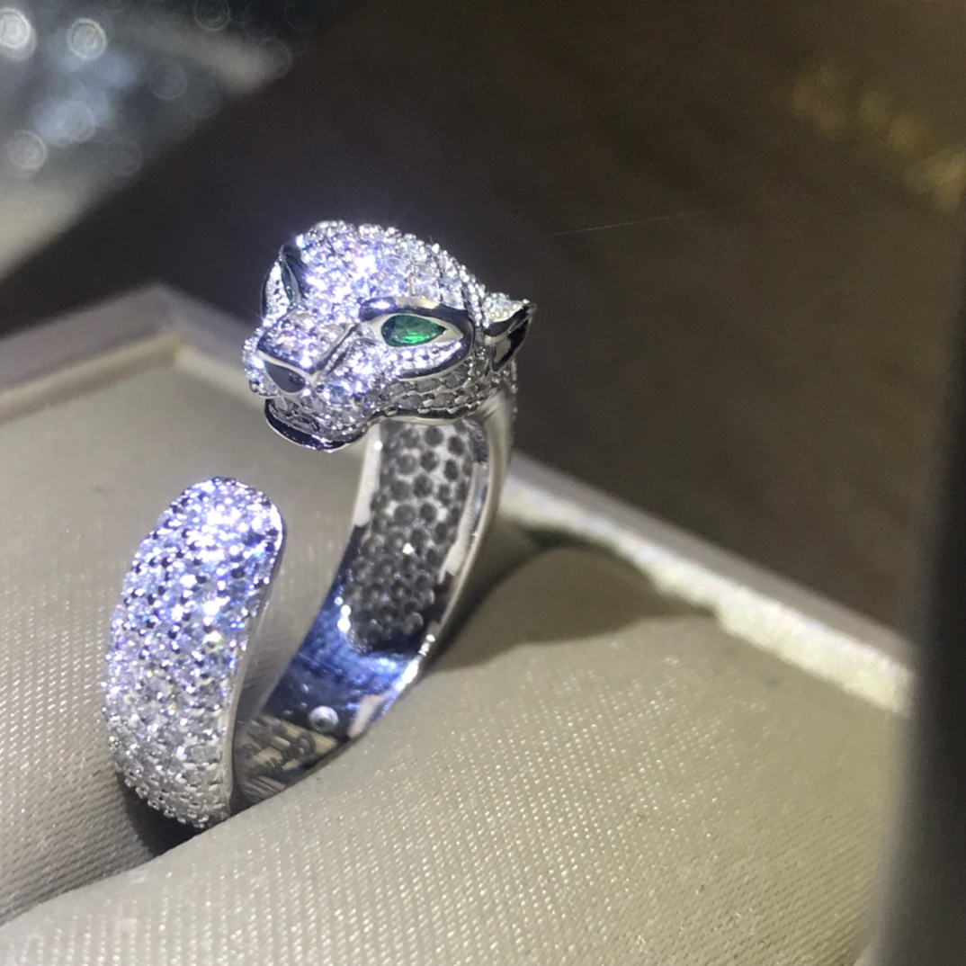 NO:102055,Cartier full diamond leopard head couple ring Seiko replica high quality HD logo Color rose gold Platinum Gold Number C2756465 Spot supply, Cartier ring, cartier, ring, gold19860909卡地亚满钻豹头情侣戒指 精工复刻高品质 高清logo 颜色玫瑰金 白金 黄金 编号C2756465 现货供应,卡地亚戒指,cartier,ring,gold,Jewelry