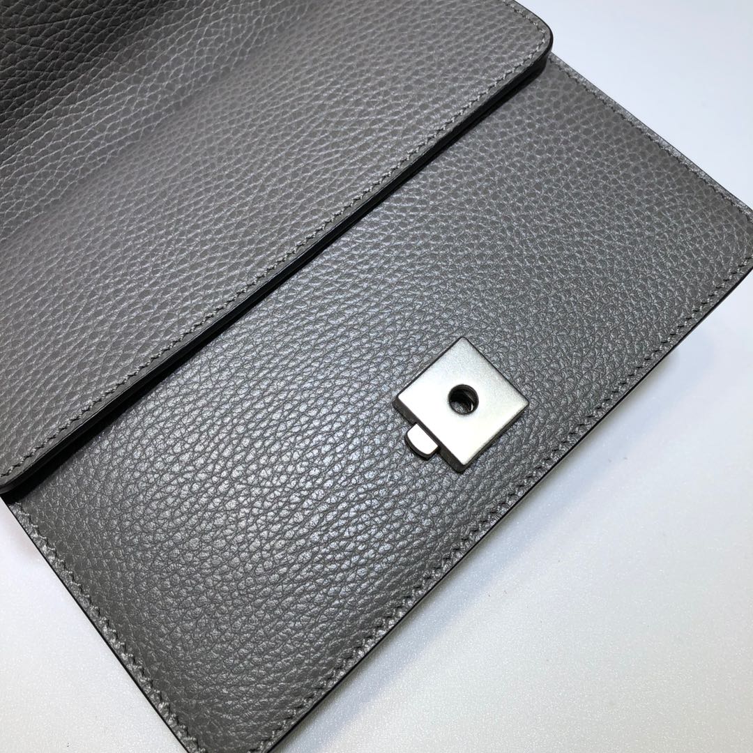 GUCCI古驰Dionysus系列皮革迷你手袋421970