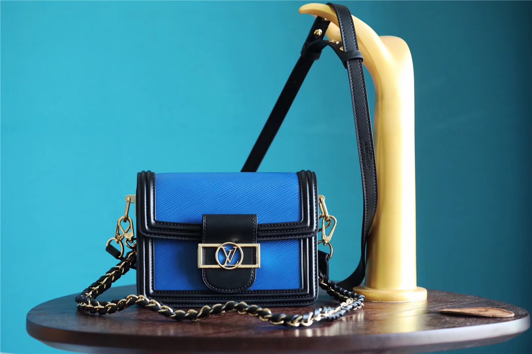 Louis Vuitton LV Dauphine Bags Handbags Black Epi Patent Leather Chains M90499