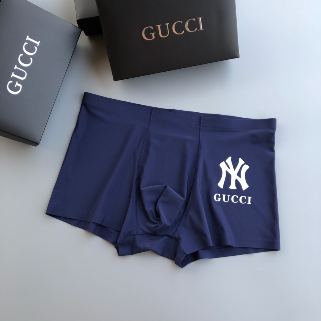  GUCCI 古奇 精致盒装男士内裤 经典款！采用无痕拼接 无缝压胶工艺 高档羊奶丝材质 轻薄透气丝滑 