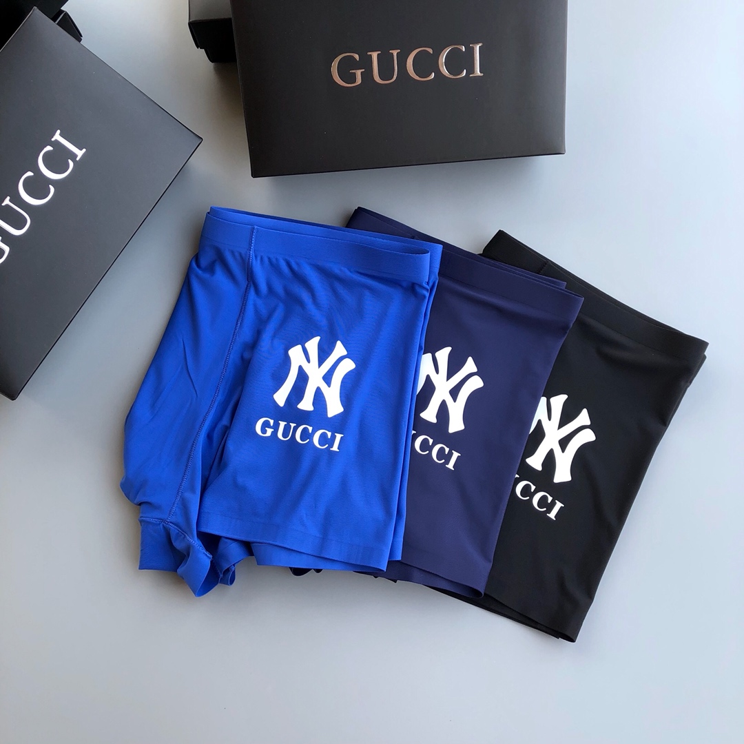  GUCCI 古奇 精致盒装男士内裤 经典款！采用无痕拼接 无缝压胶工艺 高档羊奶丝材质 轻薄透气丝滑 