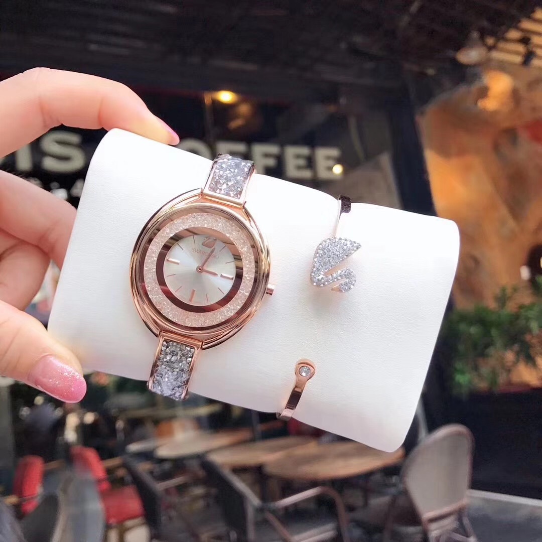 Swarovski Zhushwara Two-Pack Sets: Sparkling Accessories for Fashion Enthusiasts - 图片 3