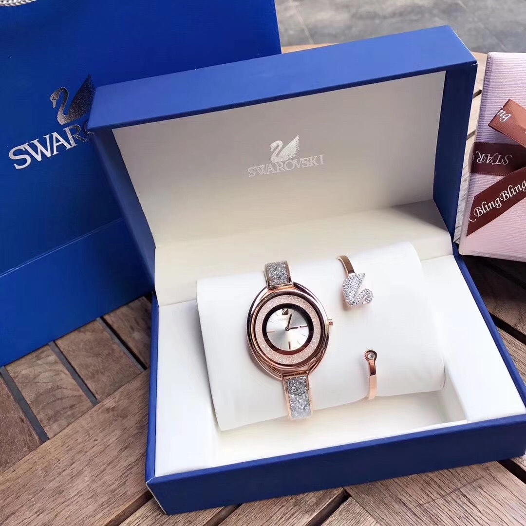 Swarovski Zhushwara Two-Pack Sets: Sparkling Accessories for Fashion Enthusiasts