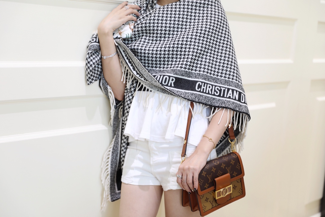 NO:396102,44580 Small 20cm upper body picture, LV [original leather], louis vuitton1986090944580 小号20cm 上身图,LV【原厂皮】,louis vuitton,Bag