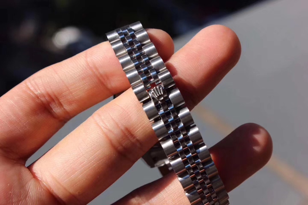 Rolex 劳*士 日志型女款 钻圈