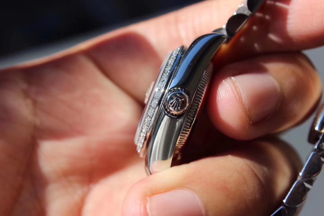 Rolex 劳*士 日志型女款 钻圈