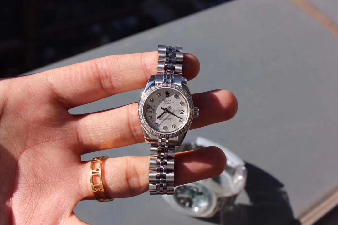 Rolex 劳*士 日志型女款 钻圈