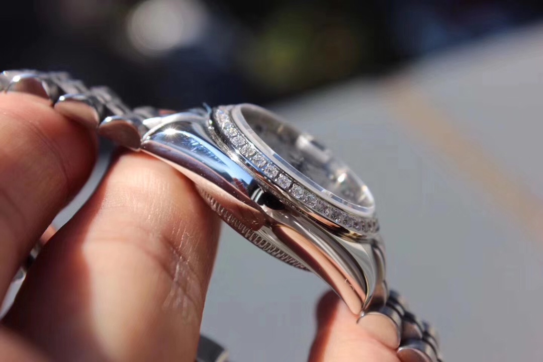 Rolex 劳*士 日志型女款 钻圈