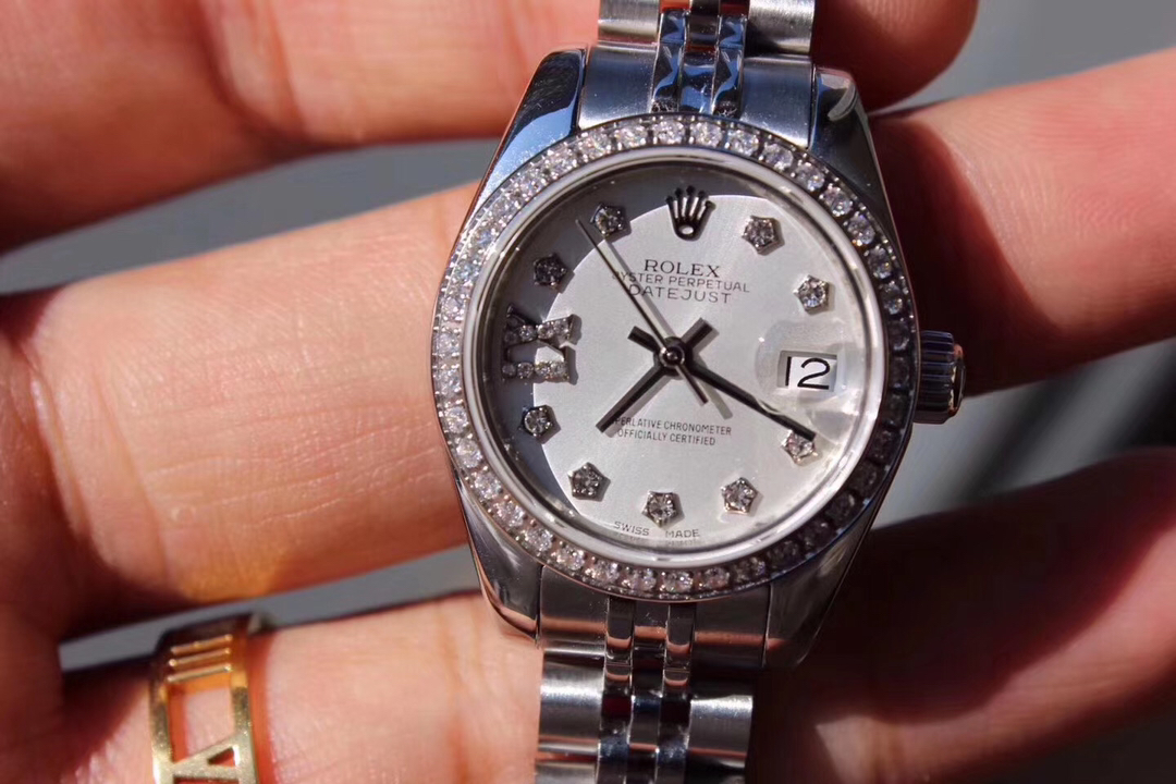 Rolex 劳*士 日志型女款 钻圈