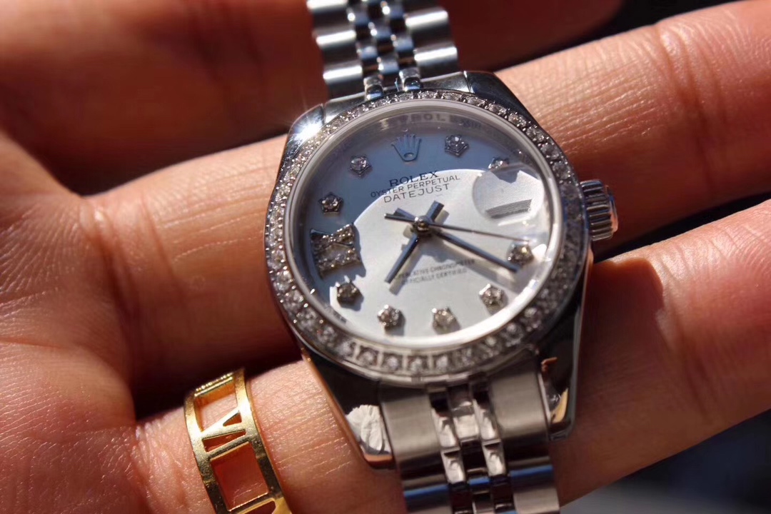 Rolex 劳*士 日志型女款 钻圈