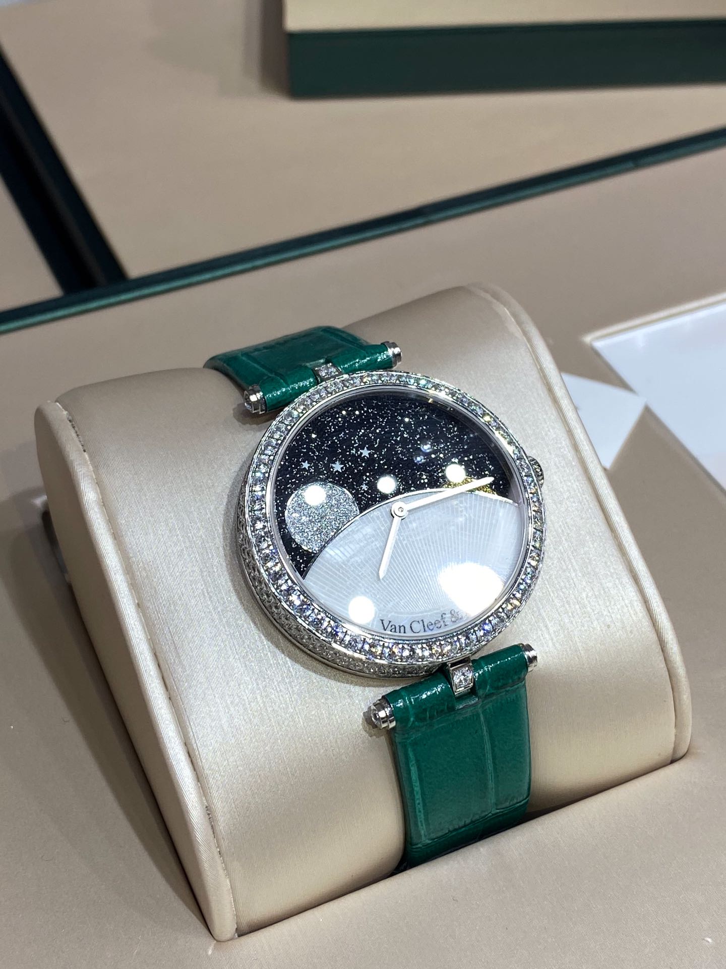 Van Cleef & Arpels “vca factory出品” 梵克雅宝