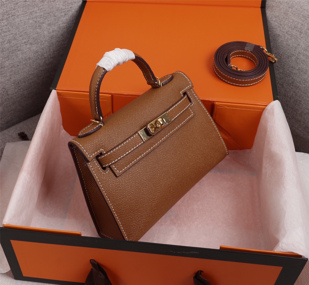 Hermès Luxury Designer Handbag Shoulder Crossbody Bag crafted in premium 2