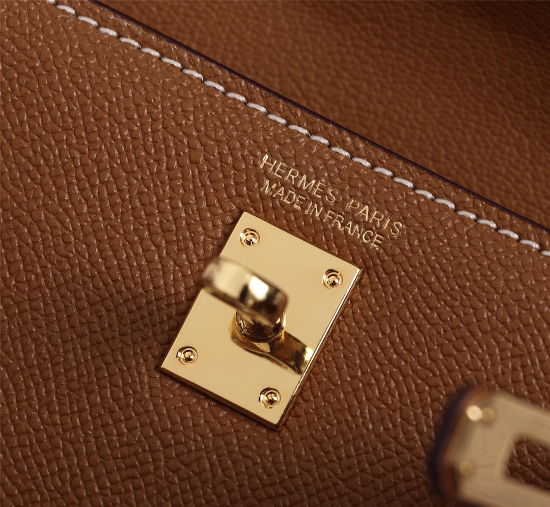 Hermès Luxury Designer Handbag Shoulder Crossbody Bag crafted in premium 9