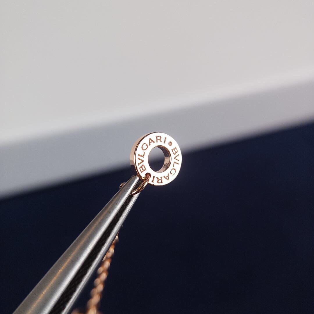 Bvlgari 天然孔雀石扇子项链 镀18K金材质 厚金电镀 质感和保色都是一流的 镶嵌天然孔雀石