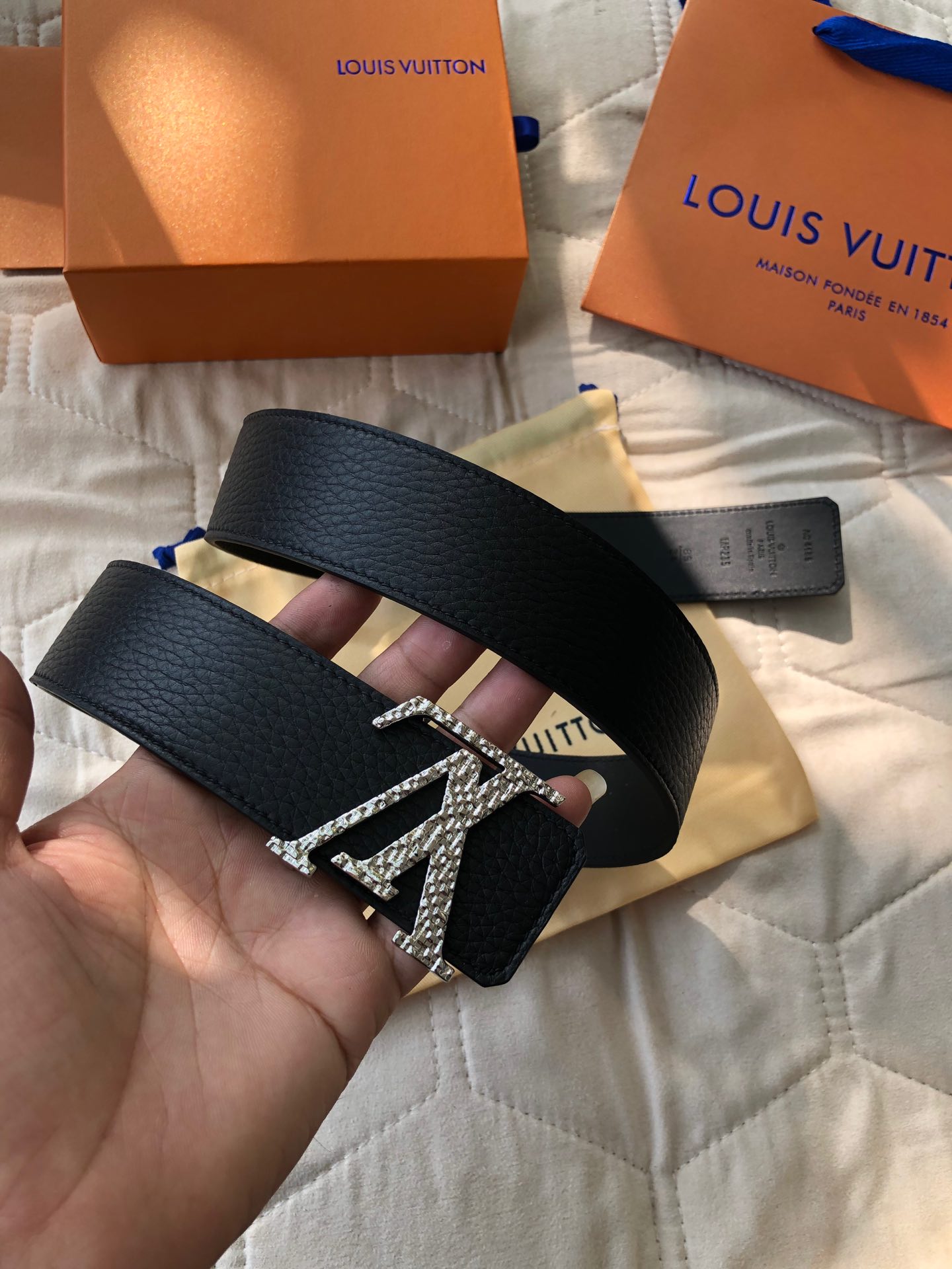 Louis Vuitton Haute Couture Luxury Atelier Designer Belt Tie Accessories 4