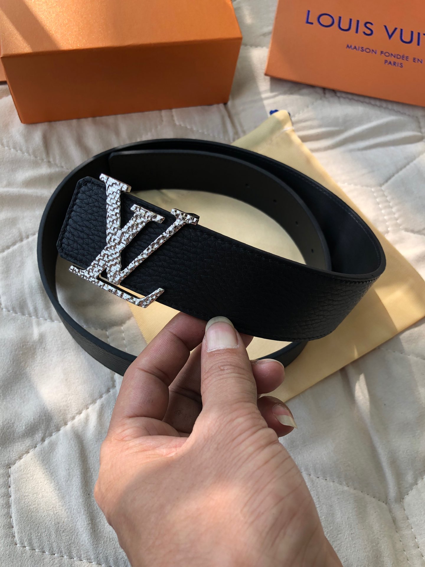 Louis Vuitton Haute Couture Luxury Atelier Designer Belt Tie Accessories 3