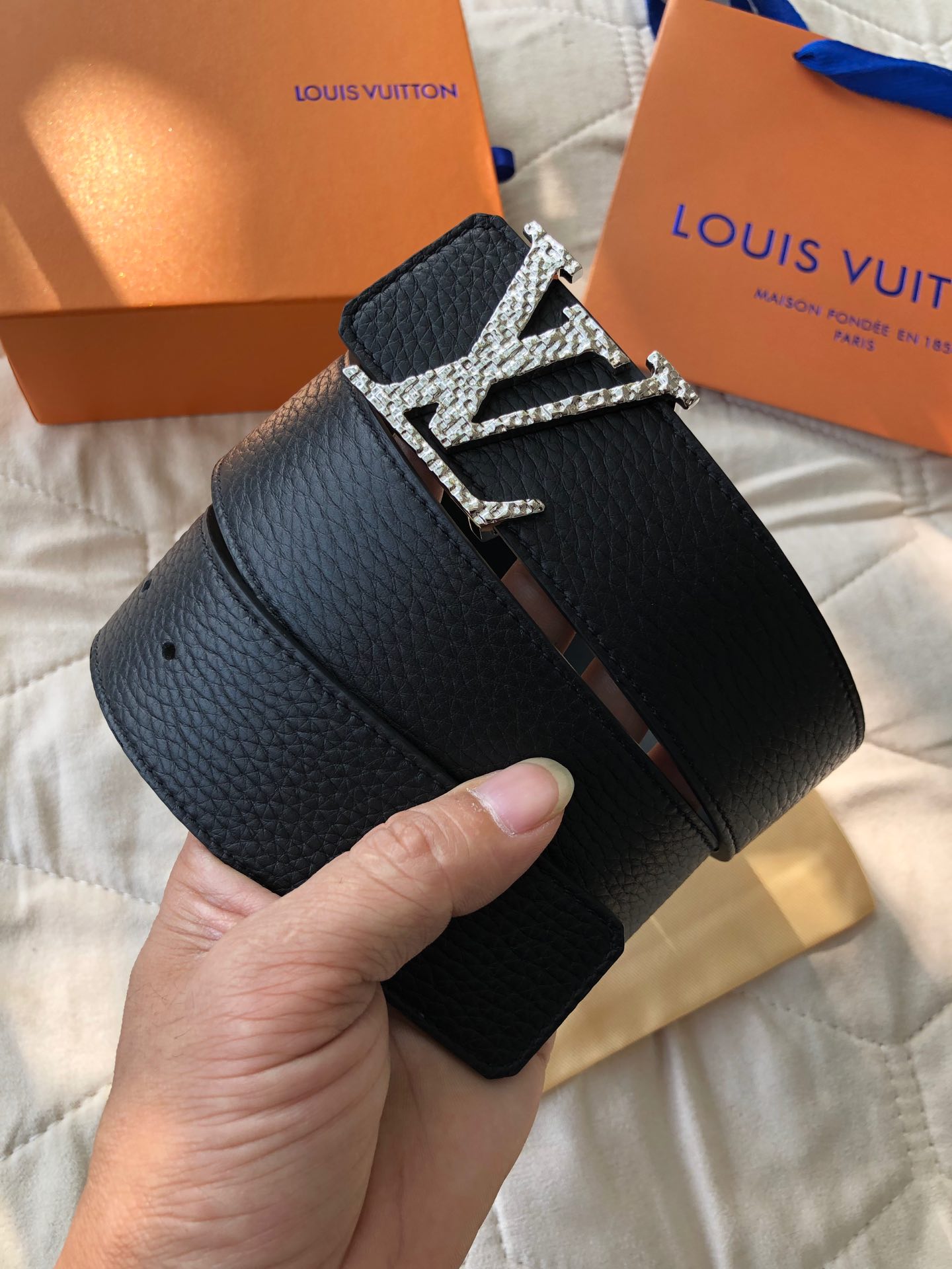 Louis Vuitton Haute Couture Luxury Atelier Designer Belt Tie Accessories