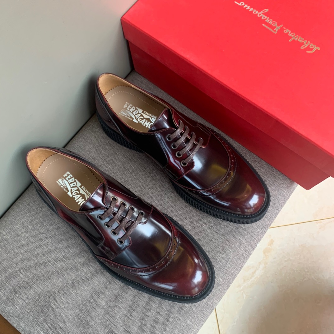 Ferragamo Classic Luxury Leather Shoe Loafer Ref