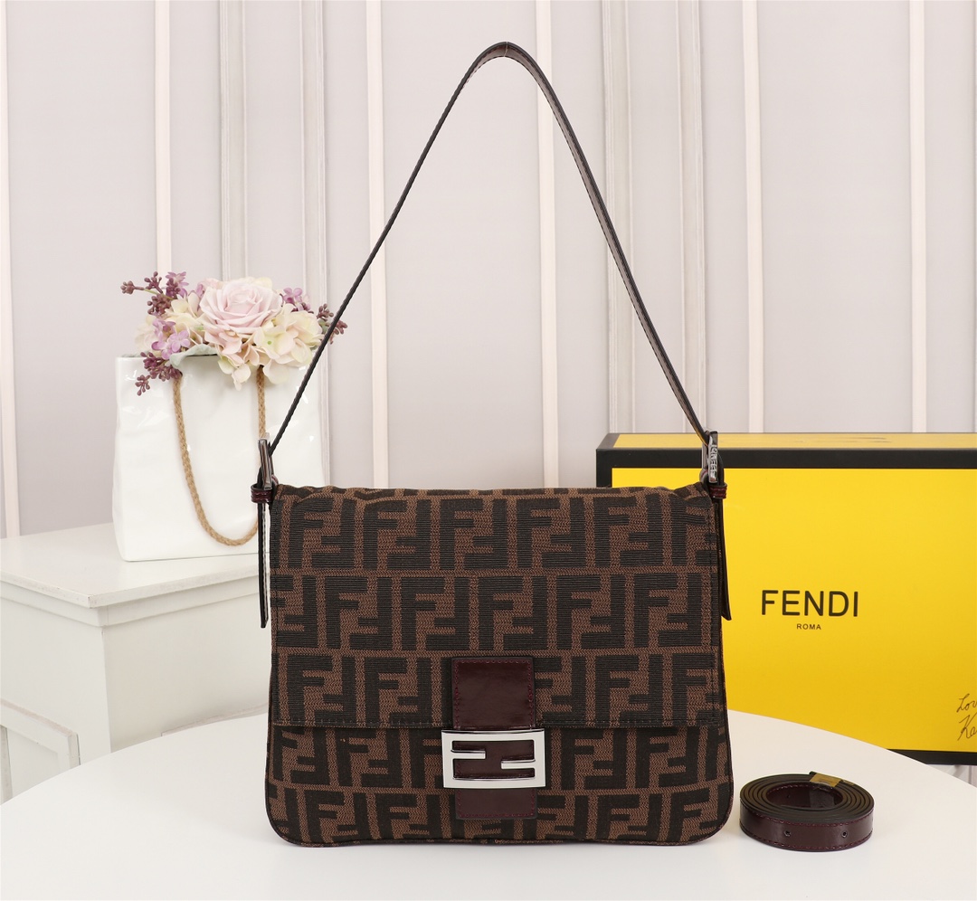 Fendi Crossbody & Shoulder Bags Vintage Baguette