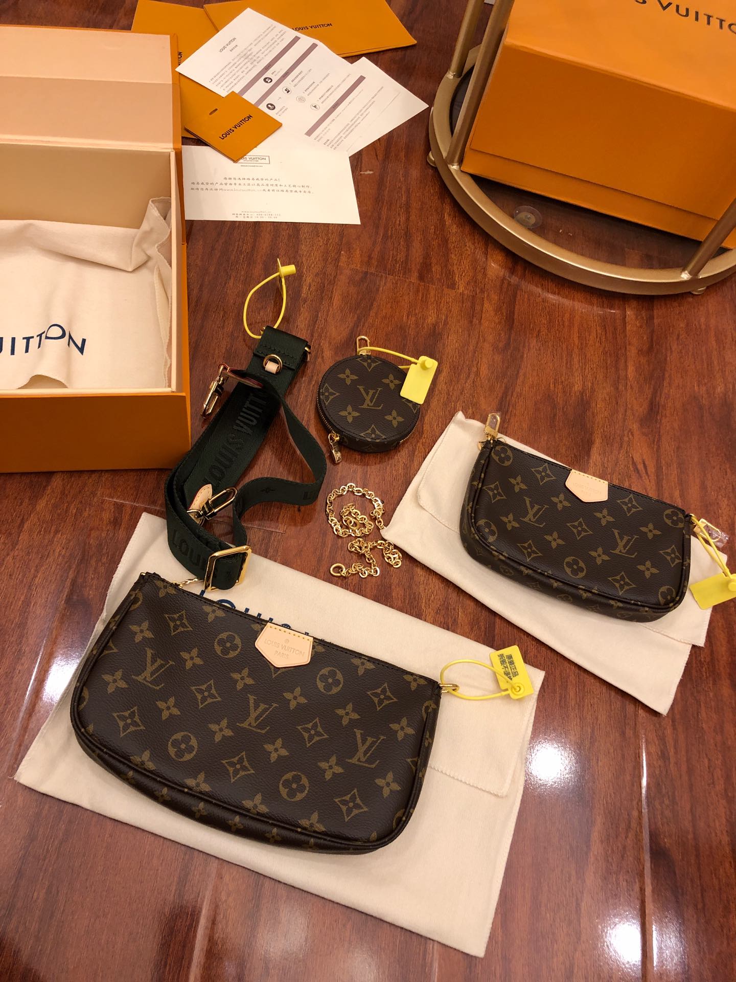 루이비통(듀티) M44813 가방 Louis Vuitton Bag 썸네일 이미지