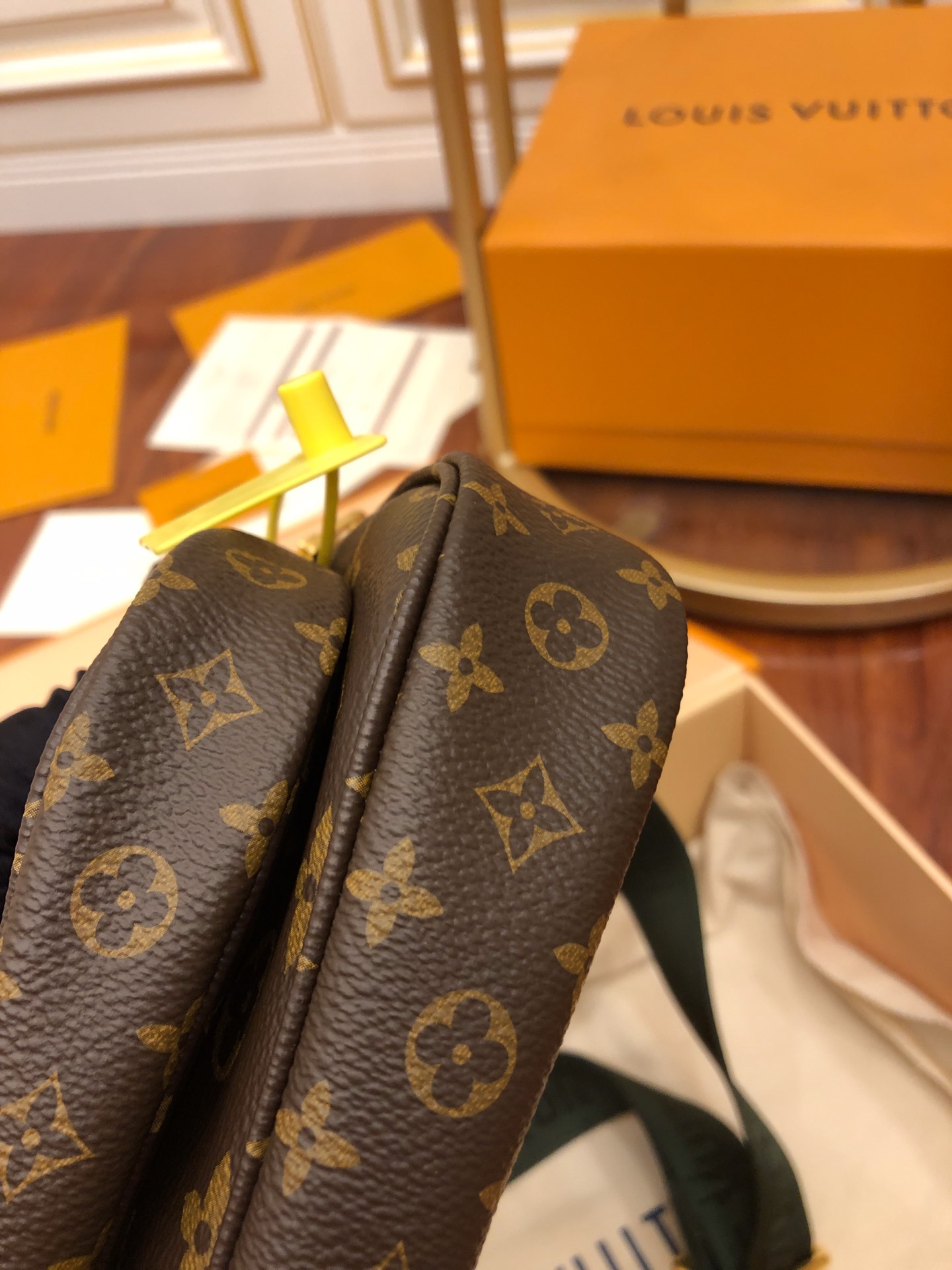 루이비통(듀티) M44813 가방 Louis Vuitton Bag 썸네일 이미지