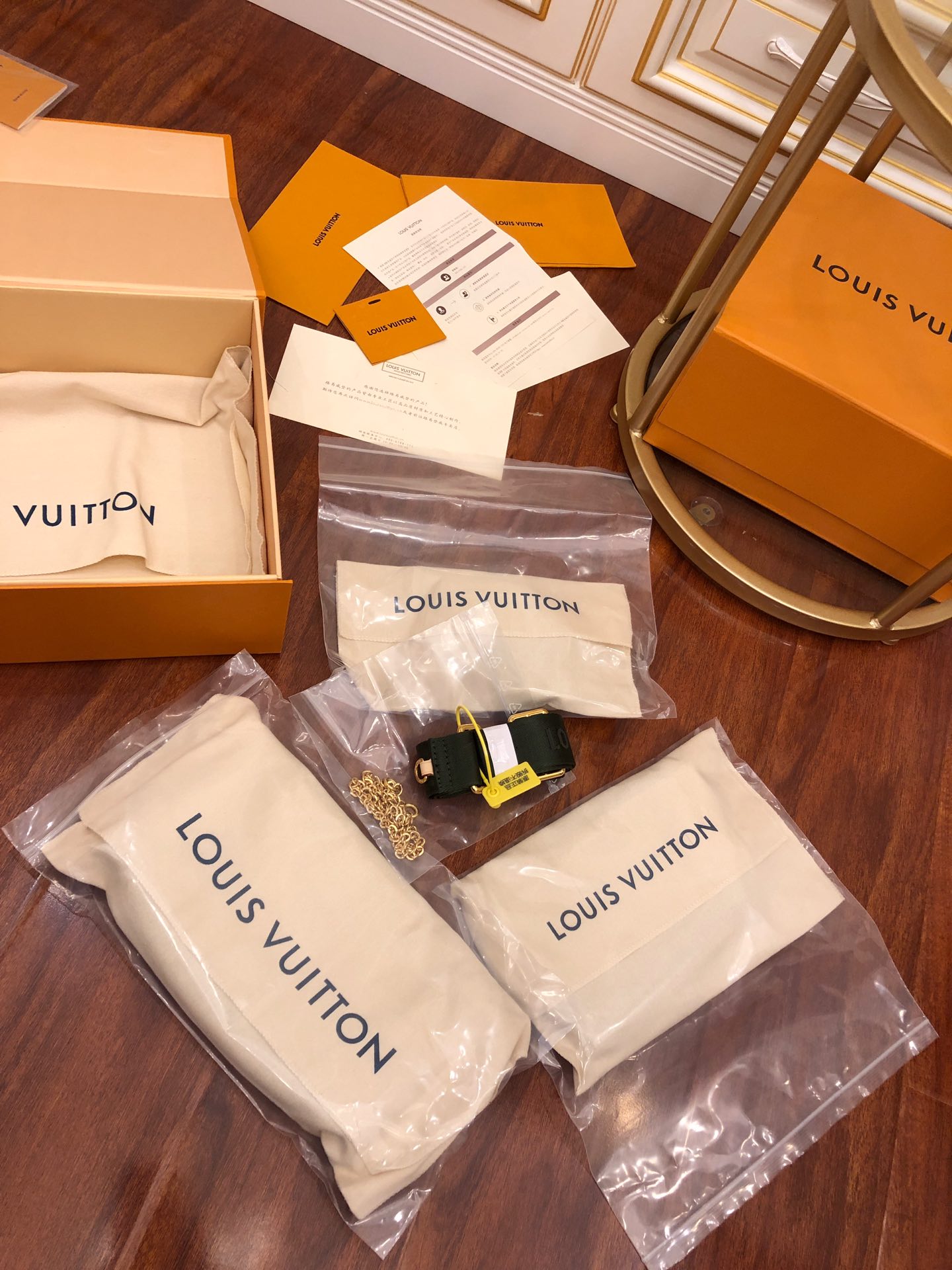 루이비통(듀티) M44813 가방 Louis Vuitton Bag 썸네일 이미지
