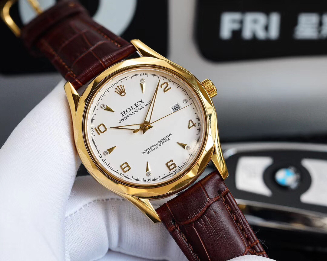 Rolex 而不失从容优雅的绅士风度 简约的表盘设计 让您读时更清晰 316L精钢表壳 棱角更铉丽