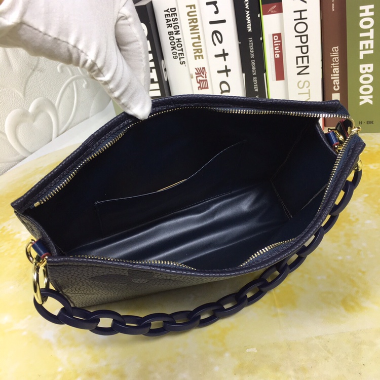 Louis Vuitton M47542 everyday