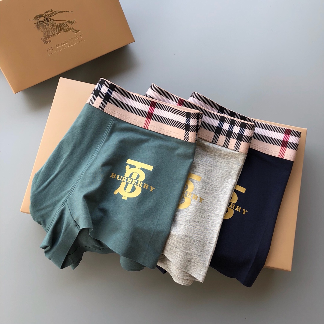 Burberry 巴宝莉！新品时尚男士内裤！外贸国外订单，高品质，无痕切割工艺 科学配 93%莫代尔+