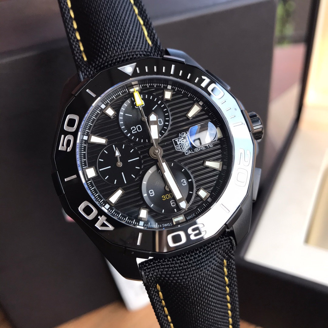 NO:727983,Counter inspection codes can be customized. Batch: Original box: 50. The new model with high appearance is now online!  Original TAG Heuer Aquaracer 300 series chronograph mechanical watch, equipped with original ETA7750 mechanical movement, 316 stainless steel case, rotatable ceramic ring, fine brushed strap, deep waterproof, perfect interpretation of men's taste.~43mm diameter, sapphire glass with magnifying glass, easy to read the date!  Brand new and fully packaged. High quality, made by TY!  Non-currency comparable.,,tag heue19860909可以订做专柜查验码 批: 原盒:50 新款高颜值已上线！Original Tagheuer 泰格豪雅 竞潜300系列计时机械表,搭载原装Original ETA7750机械机芯,316精钢表壳,可旋转陶质圈口 精细拉丝表带,深度防水,完美诠释男人品味.~43mm表径,蓝宝石玻璃带放大镜,轻松读取日期！全新全套包装出.高品质,认准TY出品！非通货可比.,,tag heue,Watch